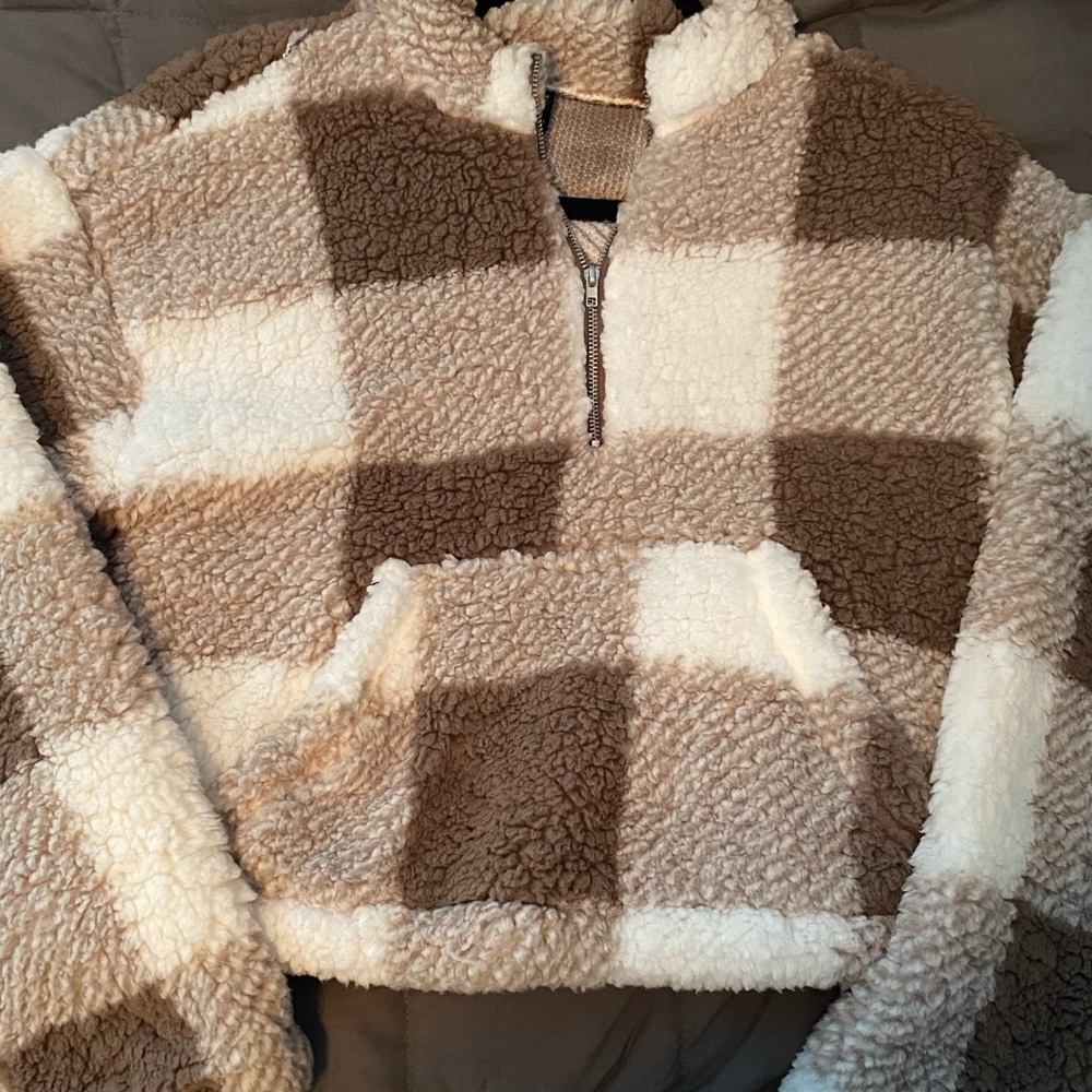 Shein sherpa pullover size medium
